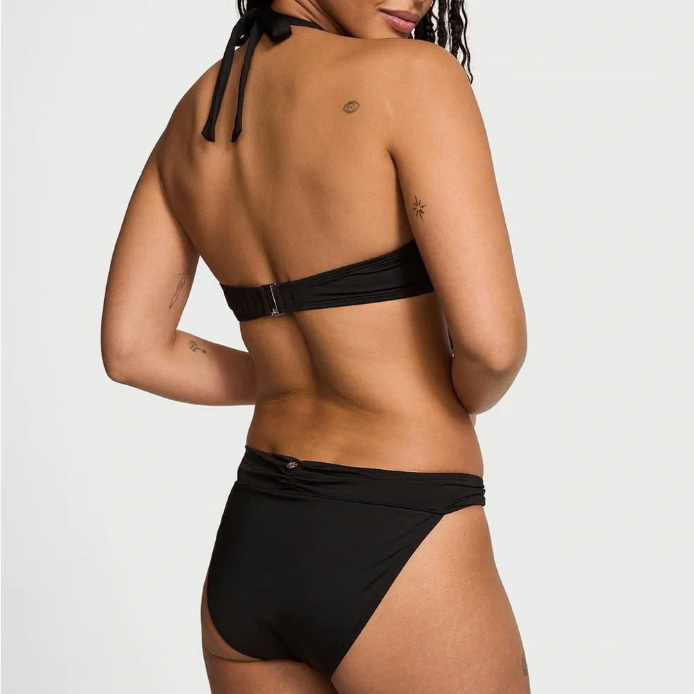VICTORIA'S SECRET SWIM
Essential Harlow Halter Push-Up Bikini Top - Picture 4 of 5